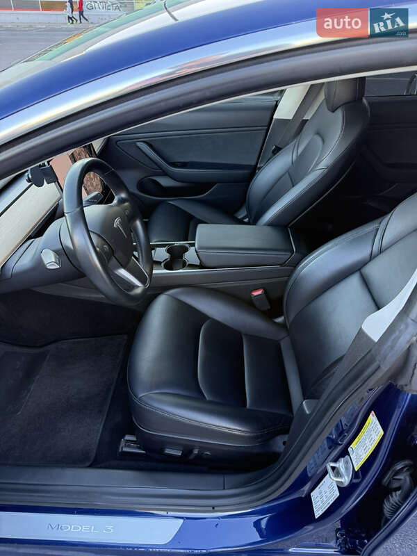Седан Tesla Model 3 2019 в Запорожье