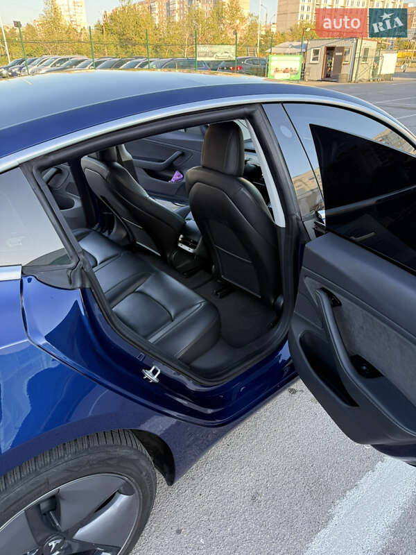 Седан Tesla Model 3 2019 в Запорожье