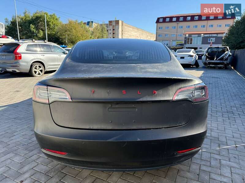 Седан Tesla Model 3 2018 в Луцьку