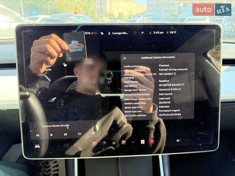 Седан Tesla Model 3 2018 в Луцьку
