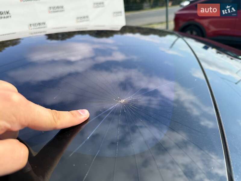 Седан Tesla Model 3 2018 в Луцке