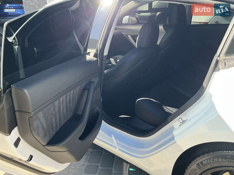 Седан Tesla Model 3 2021 в Белой Церкви