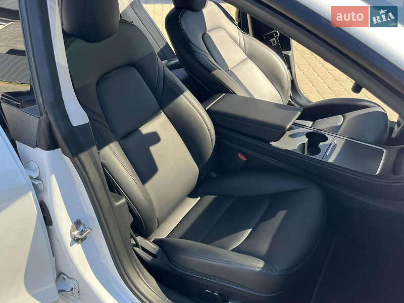 Седан Tesla Model 3 2021 в Белой Церкви