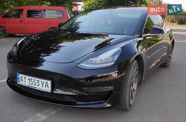 Седан Tesla Model 3 2018 в Киеве