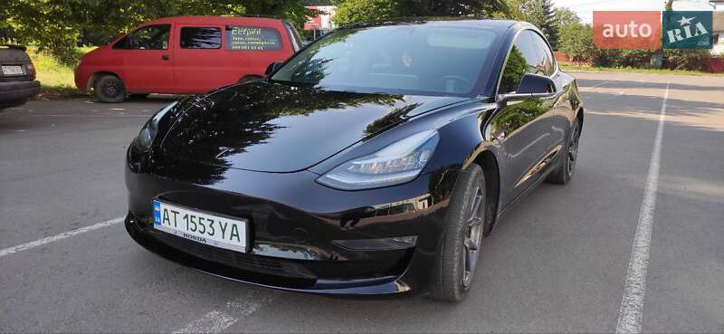Седан Tesla Model 3 2018 в 