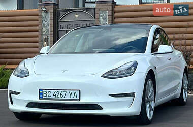 Седан Tesla Model 3 2019 в Киеве