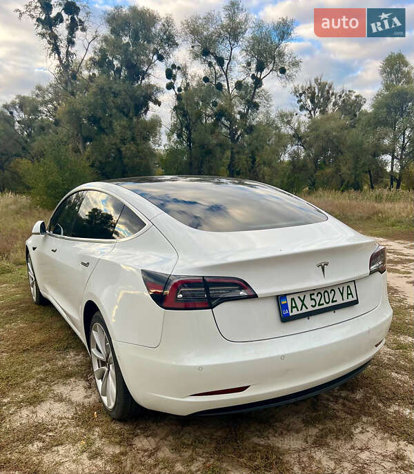 Седан Tesla Model 3 2018 в Харькове