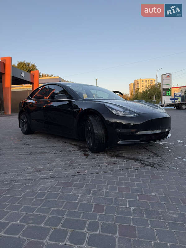 Седан Tesla Model 3 2018 в Хмельницком