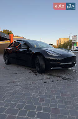 Седан Tesla Model 3 2018 в 