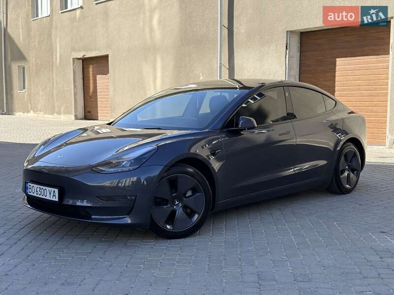 Tesla Model 3 2023
