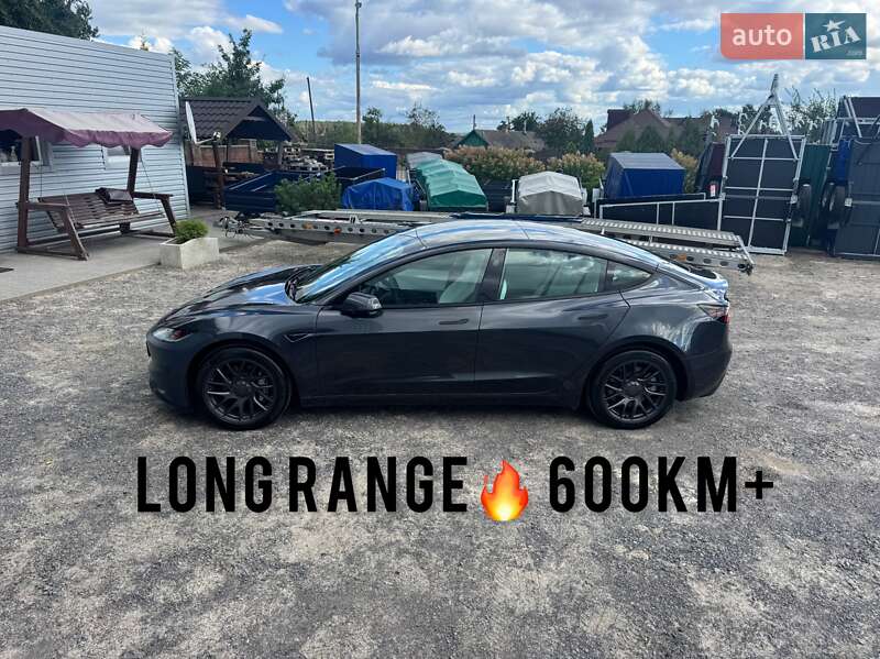 Седан Tesla Model 3 2024 в Рівному