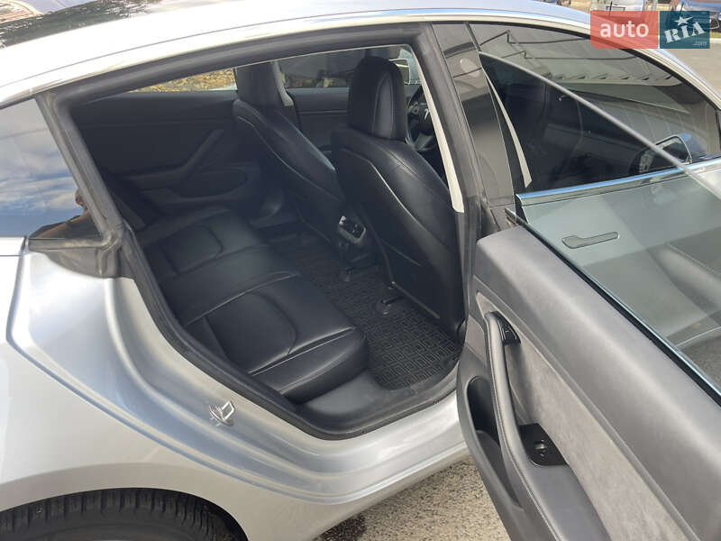 Седан Tesla Model 3 2018 в Броварах фото 19 Седан Tesla Model 3 2018 в Броварах