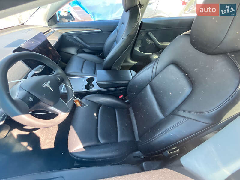 Седан Tesla Model 3 2022 в Одессе