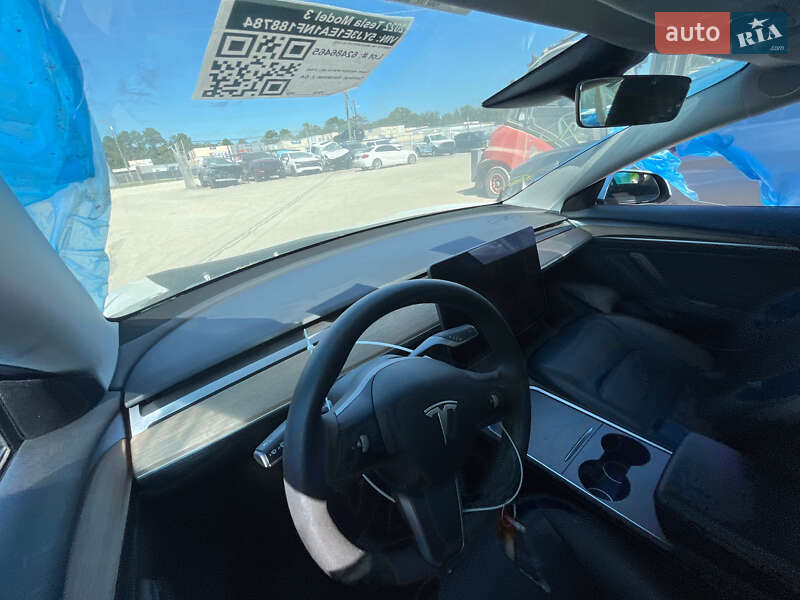 Седан Tesla Model 3 2022 в Одессе
