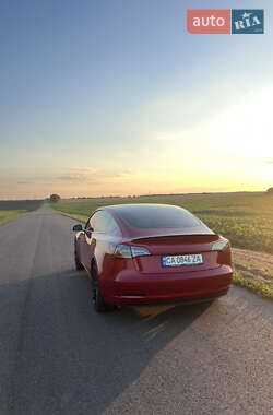Седан Tesla Model 3 2018 в 