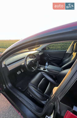 Седан Tesla Model 3 2018 в 