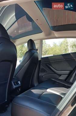 Седан Tesla Model 3 2018 в 