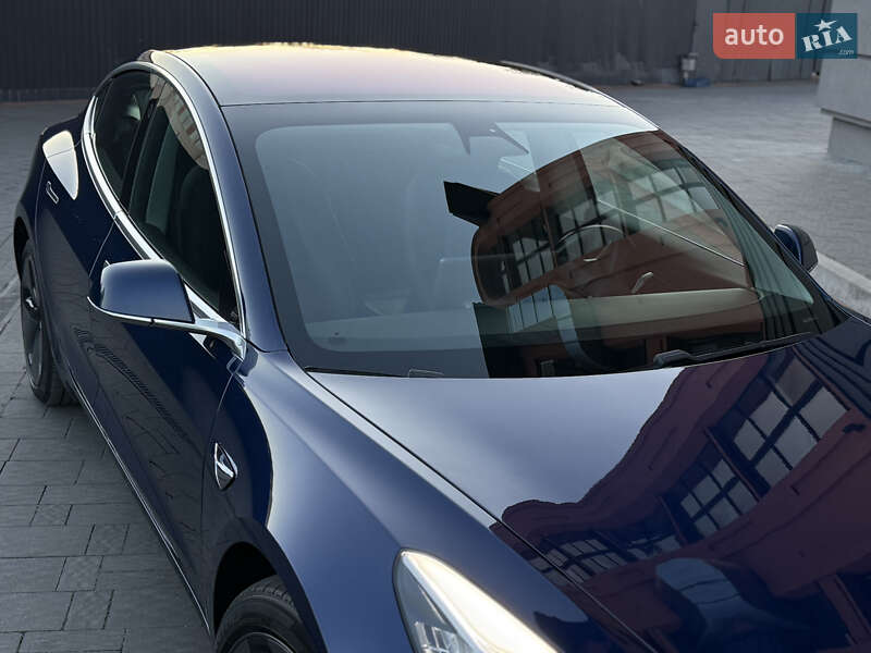 Седан Tesla Model 3 2018 в Дрогобыче фото 38 Седан Tesla Model 3 2018 в Дрогобыче