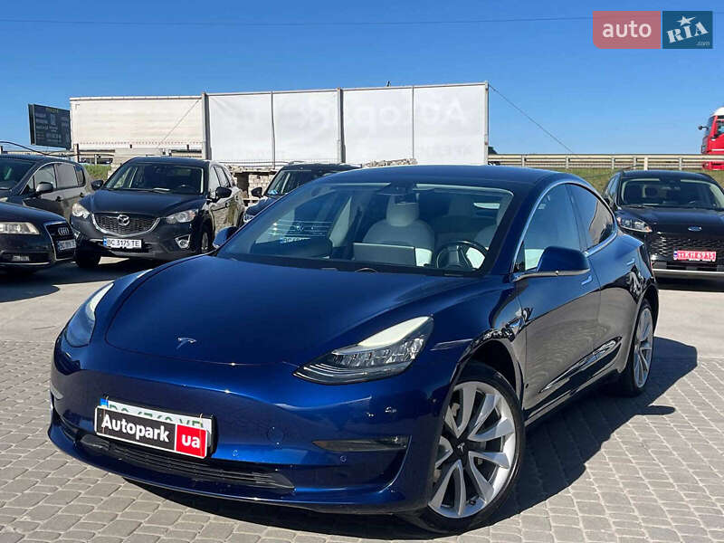 Tesla Model 3 2018
