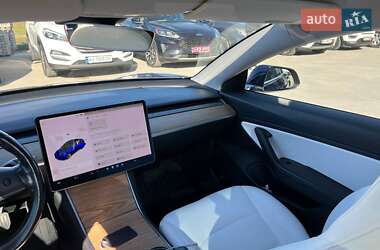 Седан Tesla Model 3 2018 в 