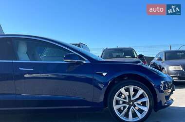 Седан Tesla Model 3 2018 в 
