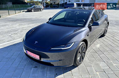 Седан Tesla Model 3 2024 в Трускавце