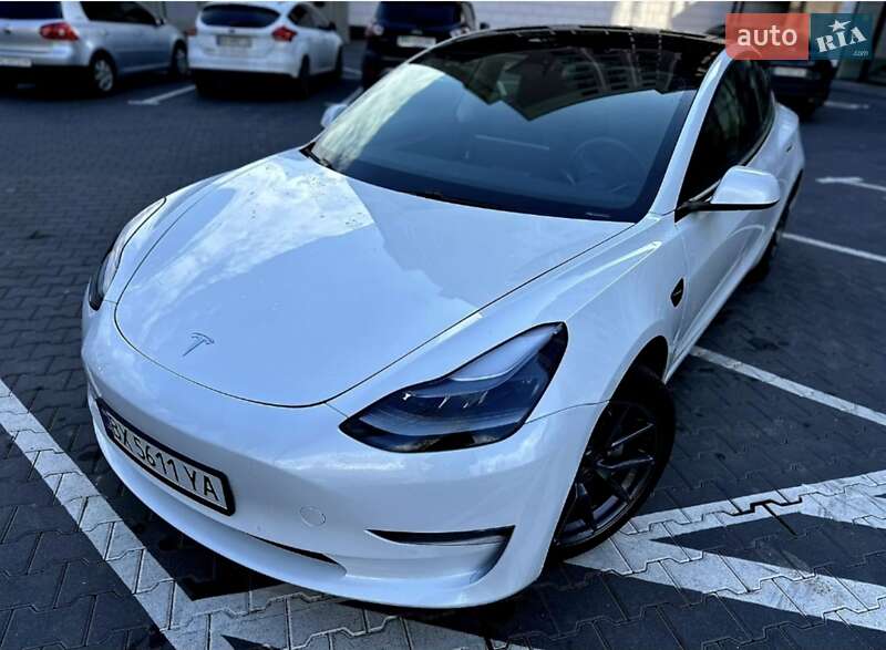Седан Tesla Model 3 2021 в Хмельницькому