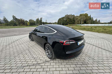 Седан Tesla Model 3 2018 в 