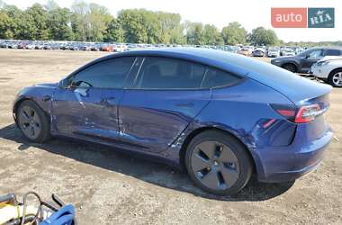 Седан Tesla Model 3 2022 в 
