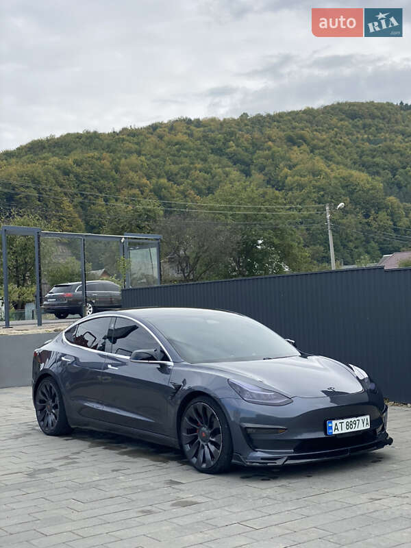 Tesla Model 3 2018
