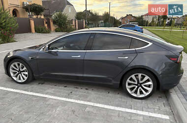 Седан Tesla Model 3 2018 в 