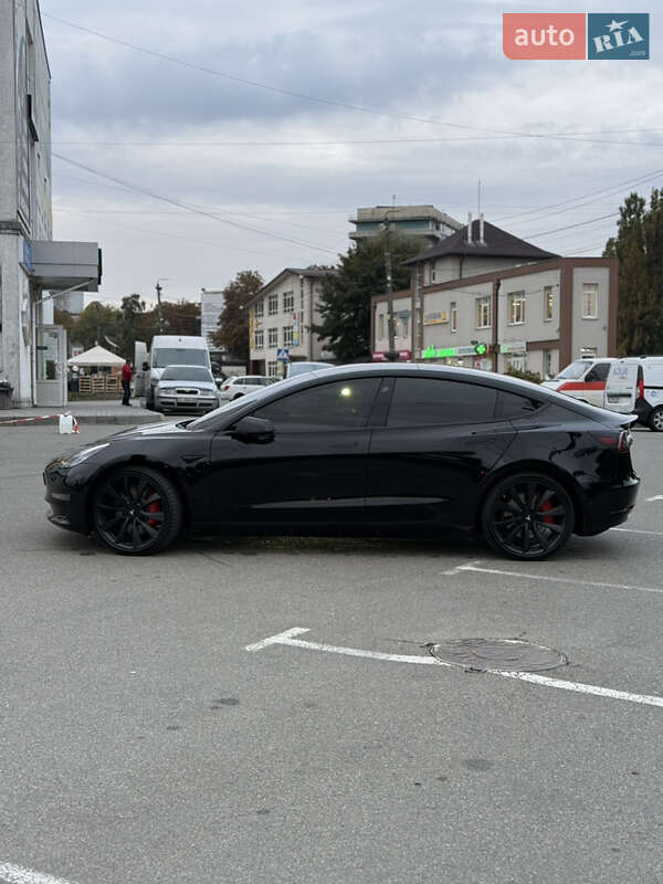 Седан Tesla Model 3 2020 в Києві