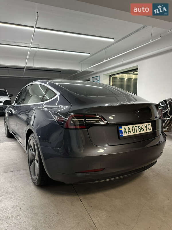 Седан Tesla Model 3 2019 в Киеве