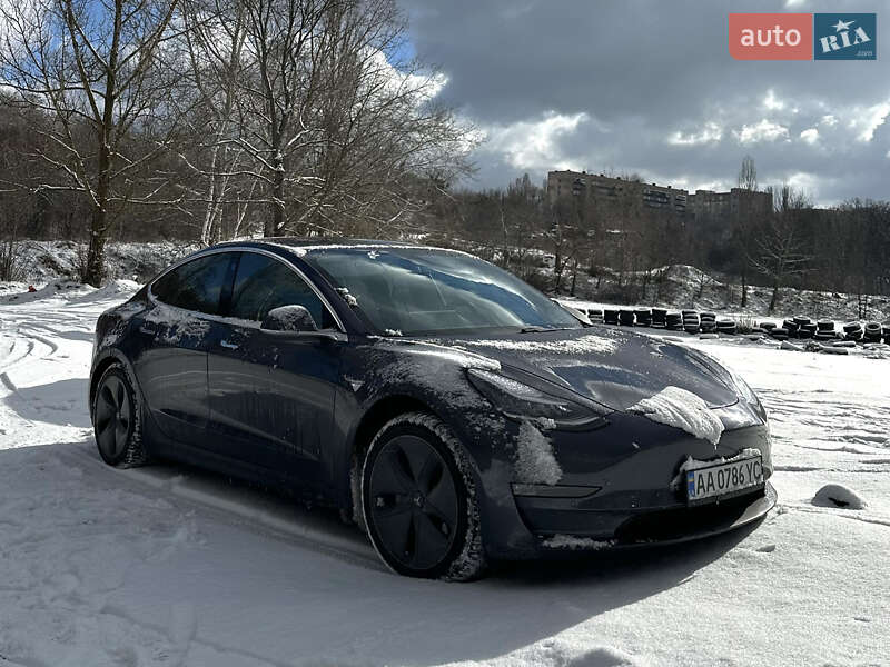 Седан Tesla Model 3 2019 в 