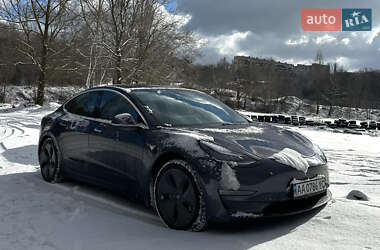 Седан Tesla Model 3 2019 в 