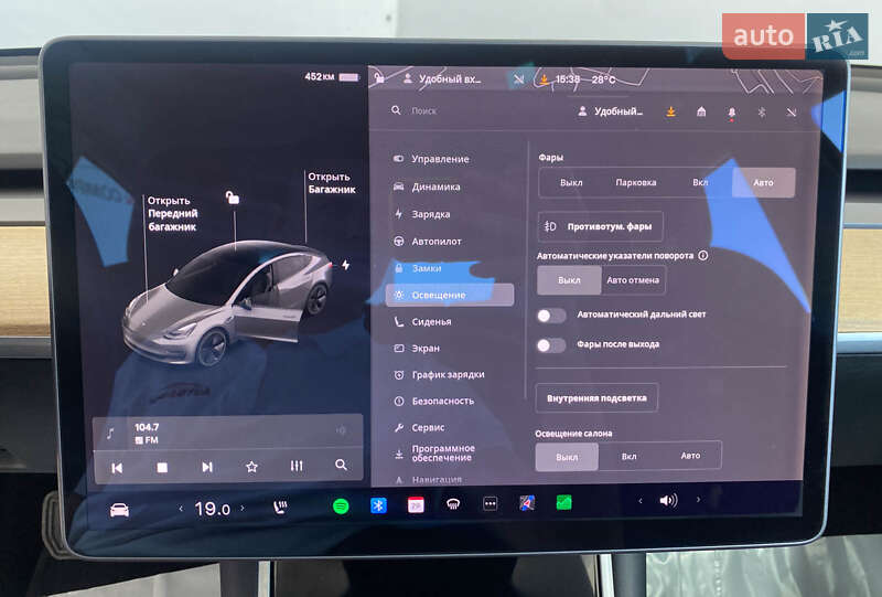 Седан Tesla Model 3 2020 в Львові