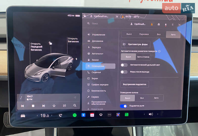 Седан Tesla Model 3 2020 в Львові