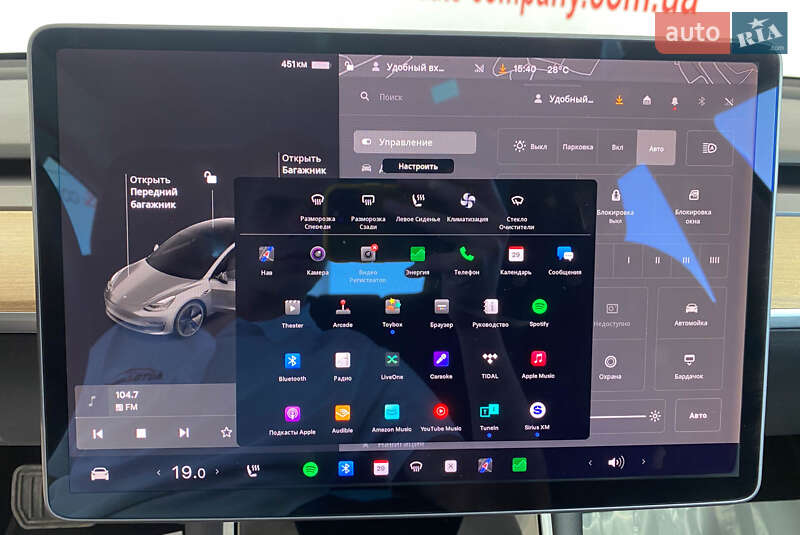 Седан Tesla Model 3 2020 в Львові