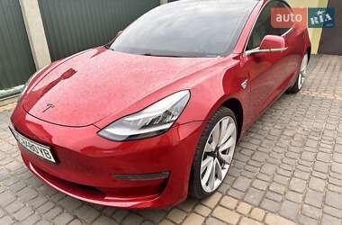 Седан Tesla Model 3 2019 в 