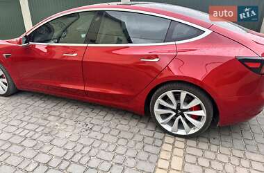 Седан Tesla Model 3 2019 в 