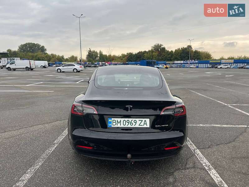 Седан Tesla Model 3 2023 в Киеве