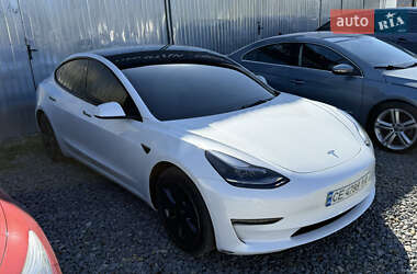 Седан Tesla Model 3 2023 в 