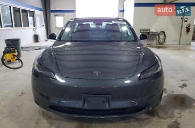 Седан Tesla Model 3 2024 в 