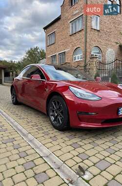 Седан Tesla Model 3 2018 в 