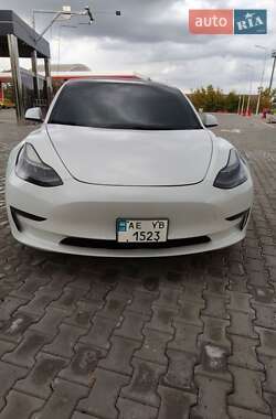 Седан Tesla Model 3 2020 в Кривому Розі