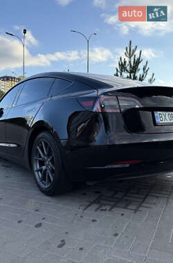 Седан Tesla Model 3 2018 в 
