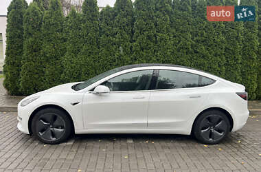 Седан Tesla Model 3 2019 в 