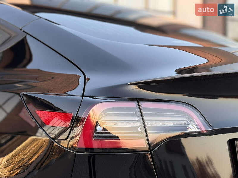 Седан Tesla Model 3 2019 в Тернополі фото 48 Седан Tesla Model 3 2019 в Тернополі