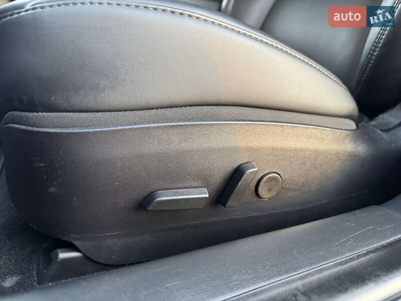 Седан Tesla Model 3 2019 в Тернополі фото 72 Седан Tesla Model 3 2019 в Тернополі