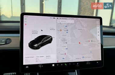 Седан Tesla Model 3 2019 в 